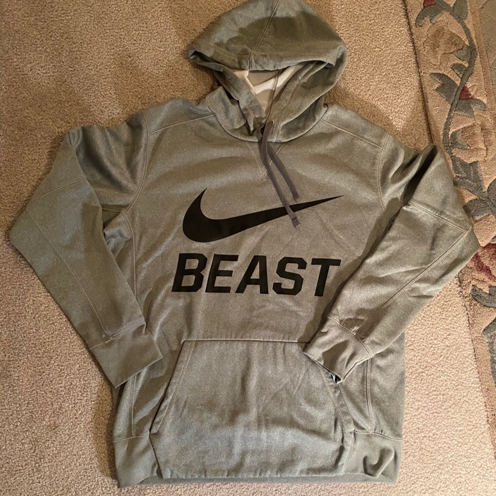 Nike Beast therma- fit hoodie size large